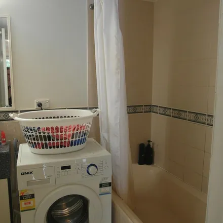 Image 4 - 151 Beatrice Terrace, Ascot QLD 4007, Australia - Apartment for rent