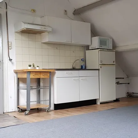 Rent this 1 bed apartment on Rietgrachtstraat 32 in 6828 KD Arnhem, Netherlands