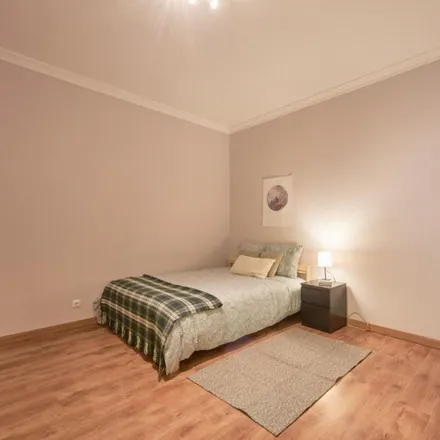 Rent this 6 bed apartment on Pastelaria Bélgica in Rua Filipe da Mata 1, 1600-021 Lisbon