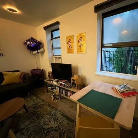 Rent this 1 bed house on 160 E 2nd St Apt 3B in New York, 10009