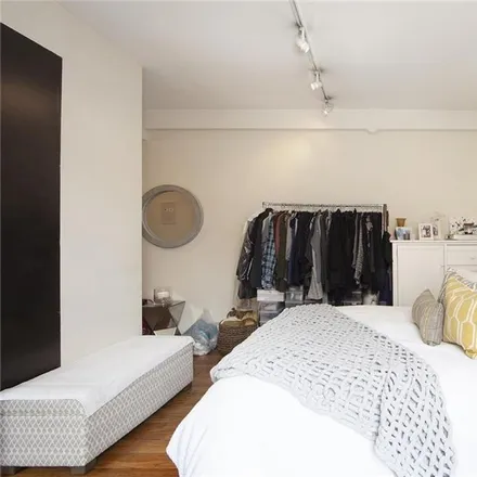 Image 3 - 304 West 10th Street, New York, NY 10014, USA - Condo for sale