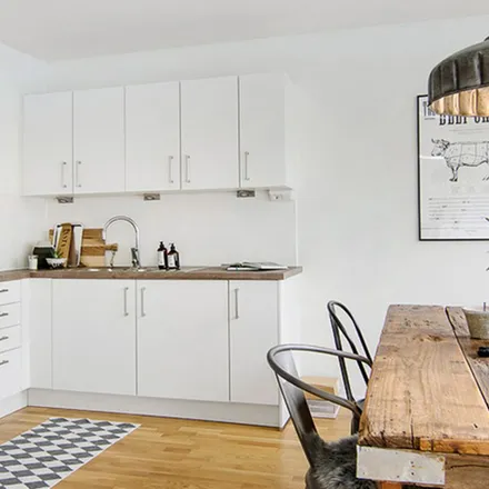 Rent this 2 bed apartment on Huldregatan in 506 42 Borås kommun, Sweden