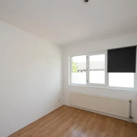 Rent this 5 bed apartment on Julistraat 40 in 1335 DK Almere, Netherlands