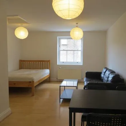 Rent this studio apartment on 6 Libra Road in Old Ford, London