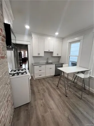 Image 6 - 475 Prospect Avenue, Buffalo, NY 14201, USA - Apartment for rent