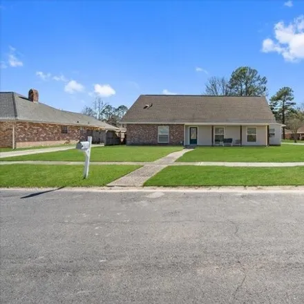 Buy this 4 bed house on 533 Trammell Drive in East Sherwood Forest, Baton Rouge