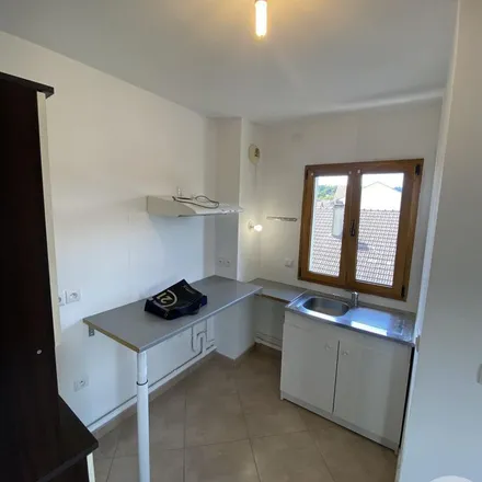 Rent this 1 bed apartment on 6 bis Rue Henri Barbusse in 93370 Montfermeil, France
