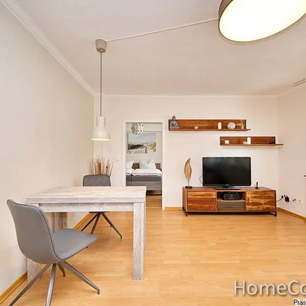 Rent this 2 bed apartment on Benrather Schloßallee 107 in 40597 Dusseldorf, Germany