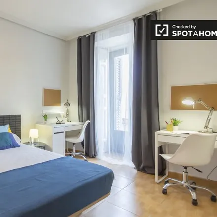 Rent this 6 bed room on Calle del Conde de Romanones in 16, 28012 Madrid