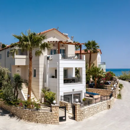 Rent this 4 bed house on unnamed road in Σφακάκι, Greece