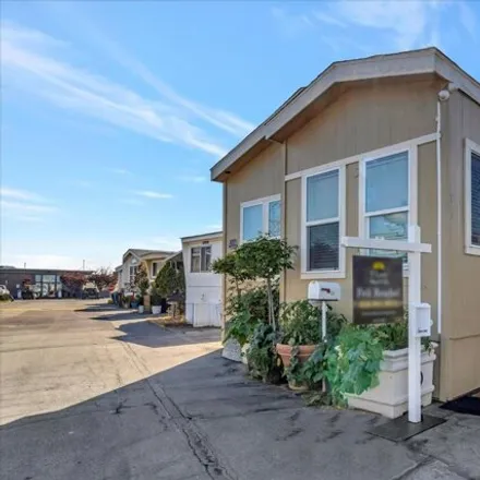 Image 1 - Trailer Villa Mobile Home Park, Roble Avenue, Redwood City, CA 94063, USA - Apartment for sale