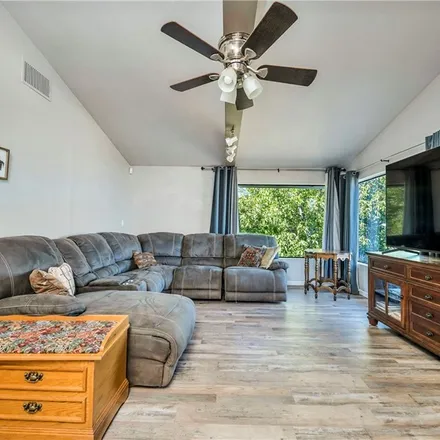 Image 3 - 3025 Riviera Heights Drive, Lake County, CA 95451, USA - House for sale