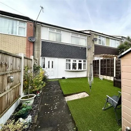 Image 1 - Middle Green, Ashton-under-Lyne, OL6 9JP, United Kingdom - Townhouse for sale