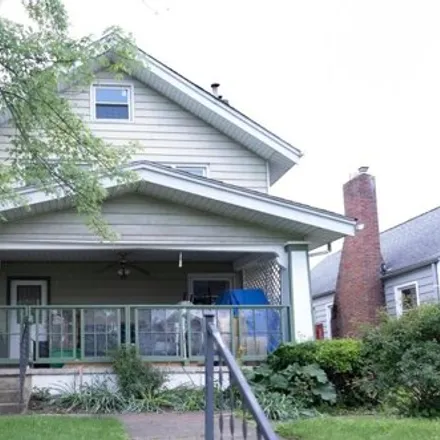 Buy this 3 bed house on 2604 Ridge Avenue in Columbus, OH 43204
