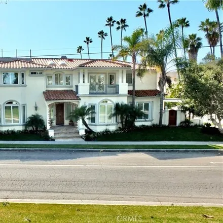 Image 2 - 218 11th Street, Seal Beach, CA 90740, USA - House for sale