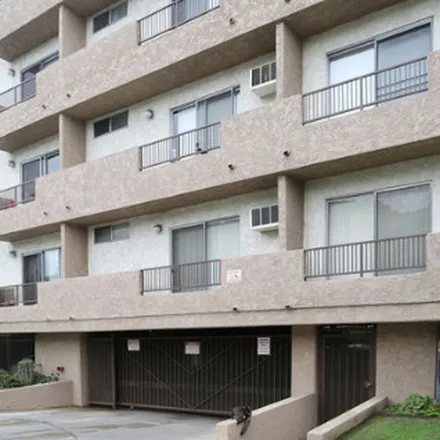 Image 1 - 3625 Glendon Avenue, Los Angeles, CA 90034, USA - Apartment for rent