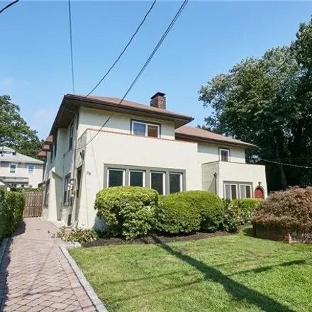 Rent this 3 bed house on 38 Chester Place in Sun Haven, City of New Rochelle