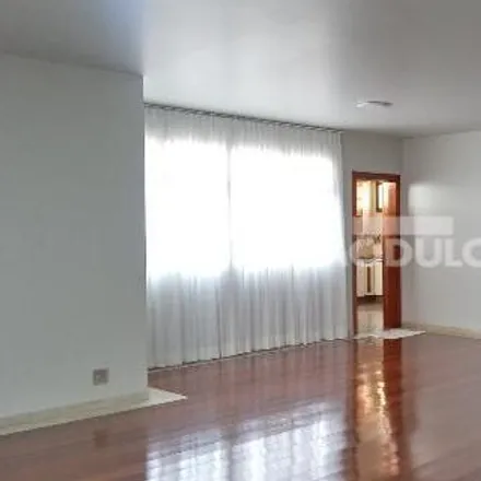 Rent this 3 bed apartment on Avenida João Naves de Ávila in Centro, Uberlândia - MG