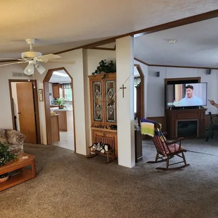 Buy this studio apartment on 14084 Dunstable Dr in Shelby Township, Michigan
