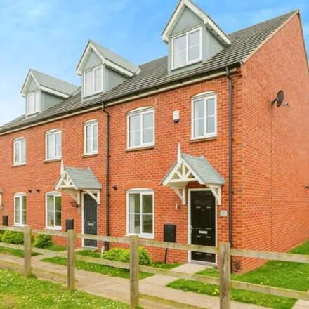 Buy this 3 bed townhouse on Hertford Close in Barkby, LE7 2FA