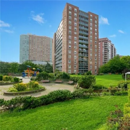 Image 1 - 97-40 62nd Drive, New York, NY 11374, USA - Apartment for sale