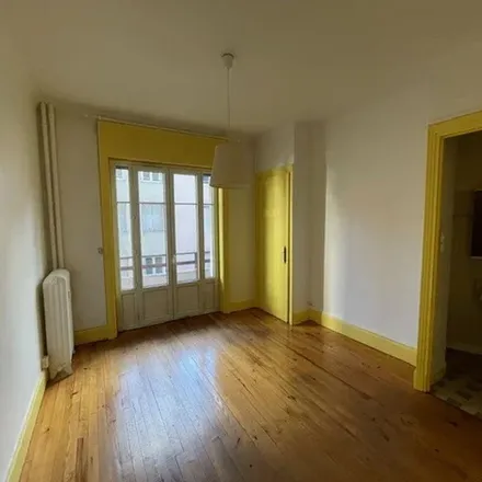 Rent this 2 bed apartment on 19 Rue Michelet in 42000 Saint-Étienne, France