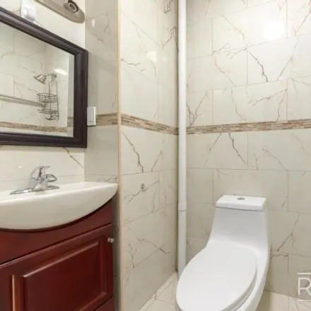 Image 7 - 133 Weirfield Street, New York, NY 11221, USA - Townhouse for rent