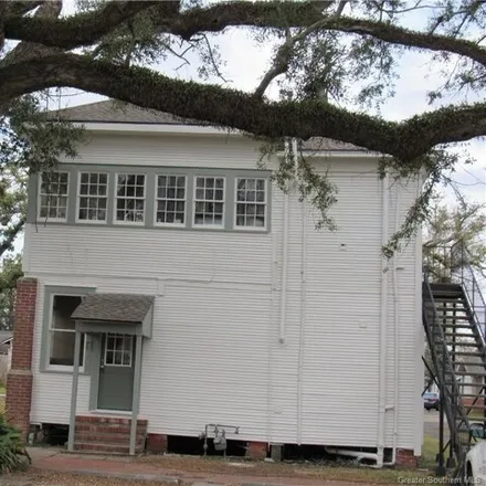 Image 4 - 1733 Hodges St, Lake Charles, Louisiana, 70601 - House for sale
