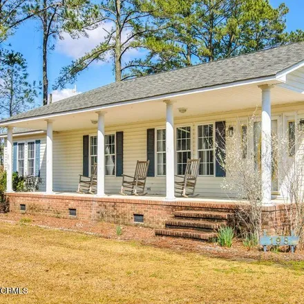 Buy this 3 bed house on 144 Zinkie Dr in Beaufort County, NC 27808