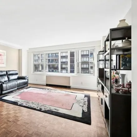 Image 1 - 400 East 85th Street, New York, NY 10028, USA - Apartment for sale