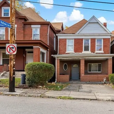 Image 1 - 200 Mathews Avenue, Pittsburgh, PA 15210, USA - House for sale