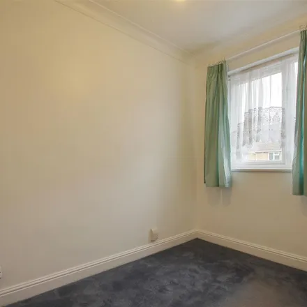 Rent this 2 bed apartment on Callon Close in Worthing, BN13 3SP