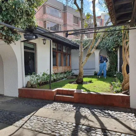 Image 2 - Gustavo Jaramillo, Antonio Flores Jijon, 170504, Quito, Ecuador - House for sale