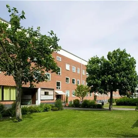 Rent this 2 bed apartment on Finlandsgatan in 214 32 Malmo, Sweden