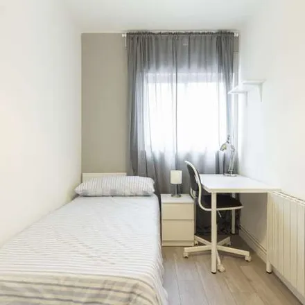 Image 2 - Madrid, Franklin's, Calle de Escalona, 28024 Madrid - Apartment for rent