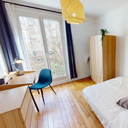 Rent this 5 bed room on 1 Place de la Porte de Châtillon