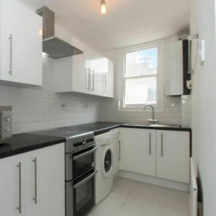 Buy this 1 bed apartment on Ocean Supermarket in 334-336 Caledonian Road, London
