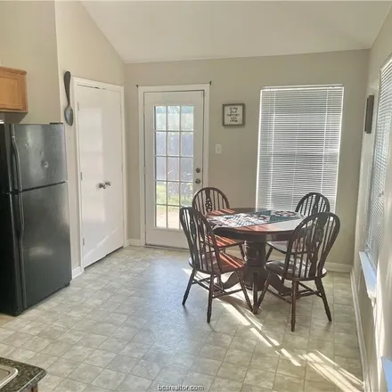 Image 3 - 917 Windmeadows Drive, College Station, TX 77845, USA - House for rent