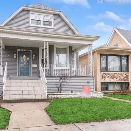 Rent this 3 bed house on 5619 North Parkside Avenue in Chicago, IL 60646