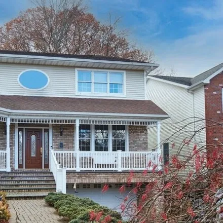 Buy this 4 bed house on 5 Apple Court in Waverly, Eastchester