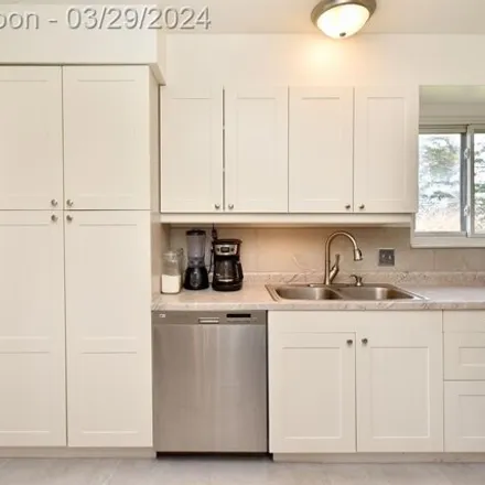 Image 6 - 1224 Rolling Acres Drive, Bloomfield Charter Township, MI 48302, USA - Condo for sale