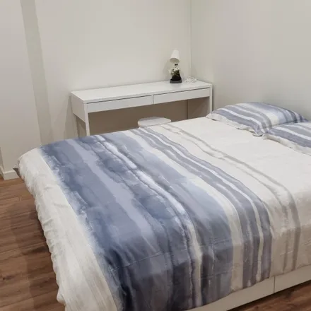 Rent this 5 bed room on Rua da Lagoa in 4460-403 Matosinhos, Portugal