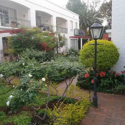 Image 2 - Lystanwold Road, Saxonwold, Rosebank, 2193, South Africa - Apartment for rent