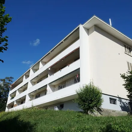 Rent this 3 bed apartment on Rue du Crêt in 2800 Delémont, Switzerland