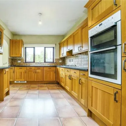 Image 2 - Naas Lane, Gloucester, Gloucestershire, Gl2 - House for sale