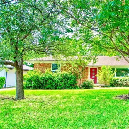 Rent this 3 bed house on 6418 East Lovers Lane in Dallas, TX 54231