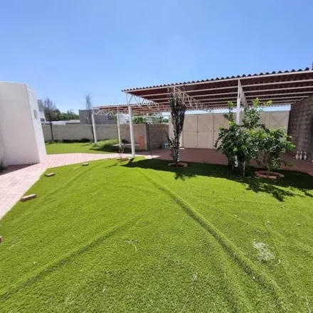 Rent this 6 bed house on Circuito Gran Vía in Colonia Alquerias de Pozos, 78397 Villa de Pozos