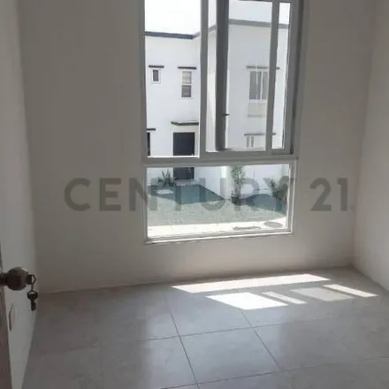 Rent this 5 bed house on unnamed road in 090707, Guayaquil