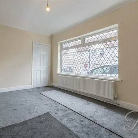 Image 9 - First Avenue, Mansfield Woodhouse, NG19 0BE, United Kingdom - Townhouse for sale
