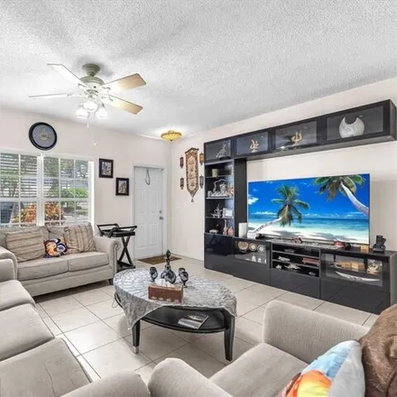 Image 5 - 9850 Northwest 57th Manor, Westview Village, Coral Springs, FL 33076, USA - House for sale